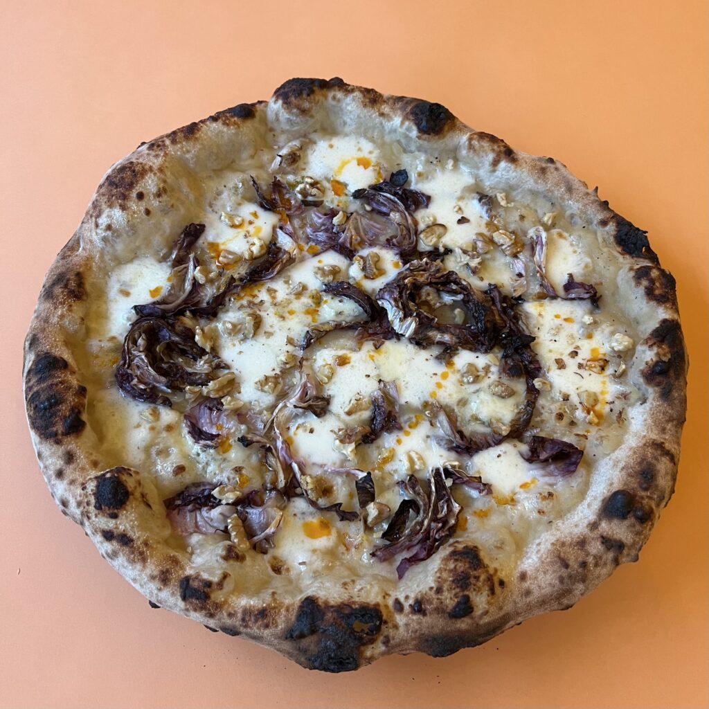 sourdough pizza with radicchio and Gorgonzola in Belrin